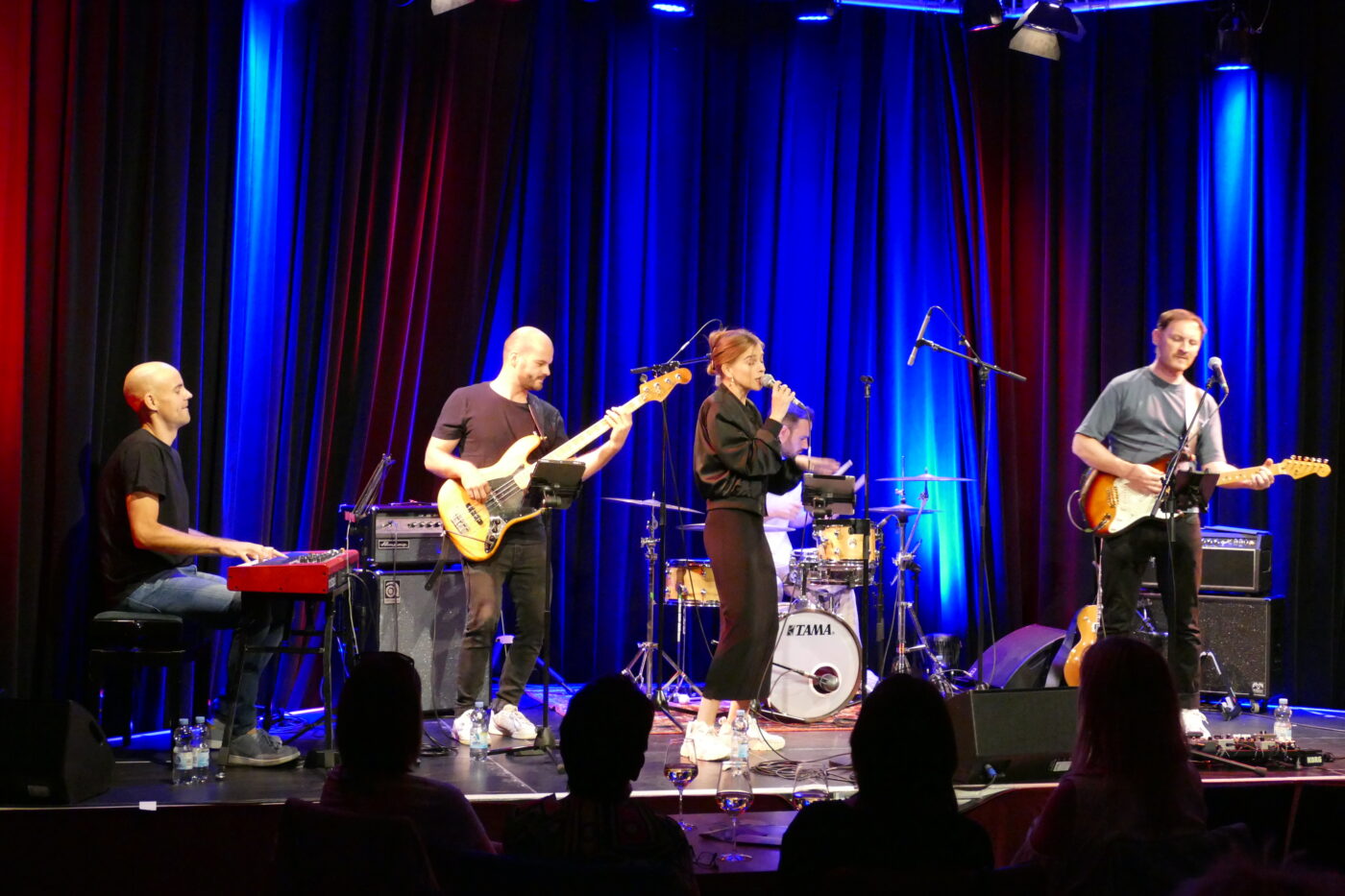 Roman Spilek Blues Band mit Kim Hofmann im Mauerwerk in Herrenberg